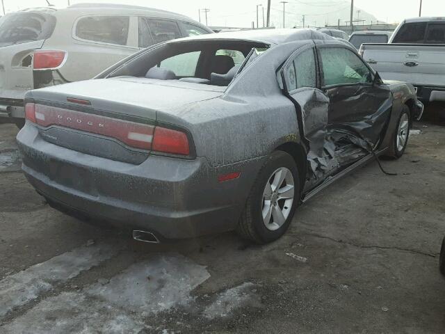 2B3CL3CG6BH549944 - 2011 DODGE CHARGER GRAY photo 4