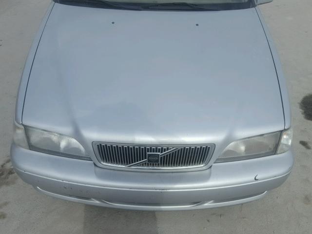 YV1LS5530W1418417 - 1998 VOLVO S70 SILVER photo 7