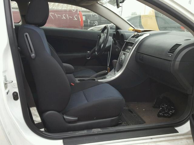 JTKDE177770146927 - 2007 TOYOTA SCION TC WHITE photo 5