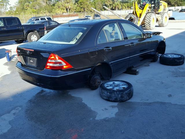 WDBRF61J92F183302 - 2002 MERCEDES-BENZ C 240 BLACK photo 4