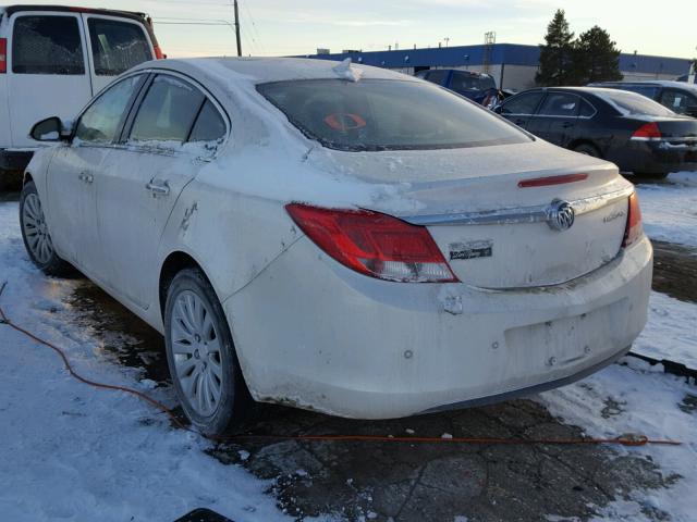 2G4GS5EK9C9148122 - 2012 BUICK REGAL PREM WHITE photo 3