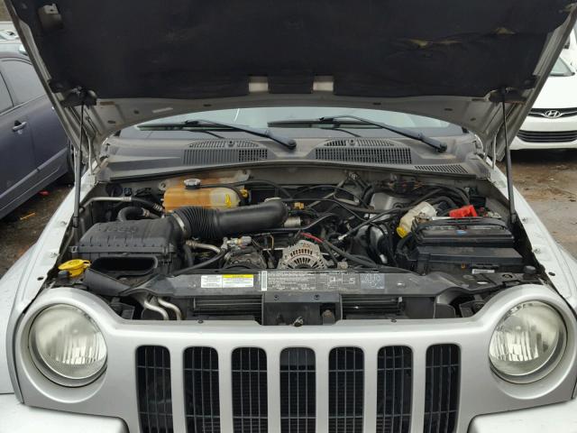 1J4GK58K14W286434 - 2004 JEEP LIBERTY LI SILVER photo 7