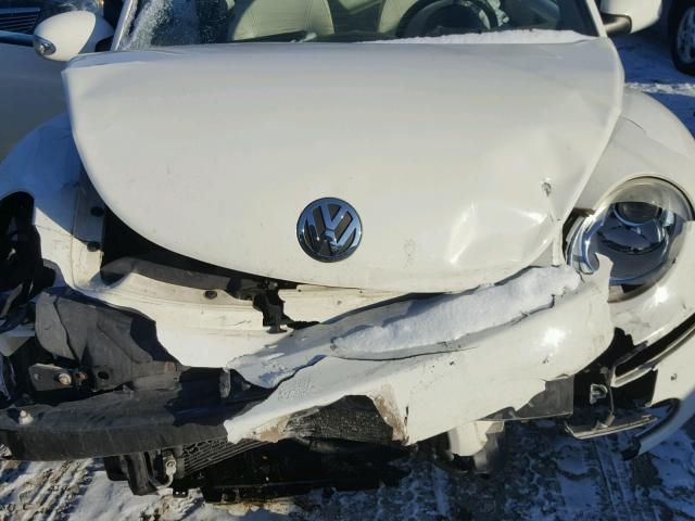 3VWFW31C88M510685 - 2008 VOLKSWAGEN NEW BEETLE 白色 照片 7