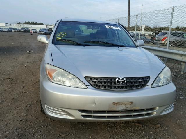 4T1BE32K44U827262 - 2004 TOYOTA CAMRY LE GRAY photo 10