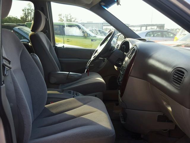 2C4GP74L23R233640 - 2003 CHRYSLER TOWN & COU Gümüş foto 5