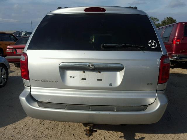 2C4GP74L23R233640 - 2003 CHRYSLER TOWN & COU Gümüş foto 9