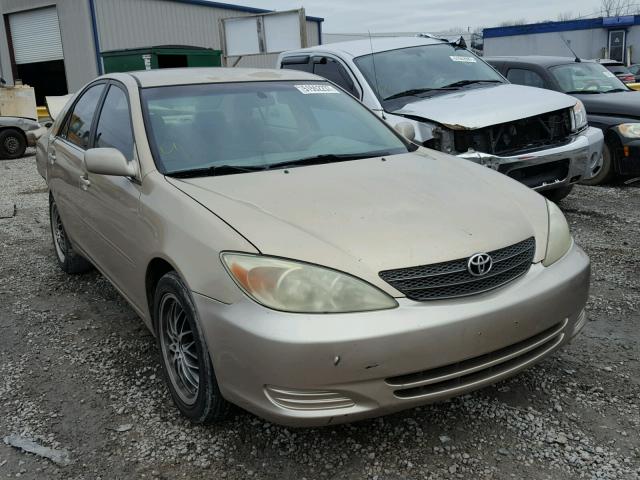 4T1BE32KX2U112855 - 2002 TOYOTA CAMRY LE GOLD photo 1