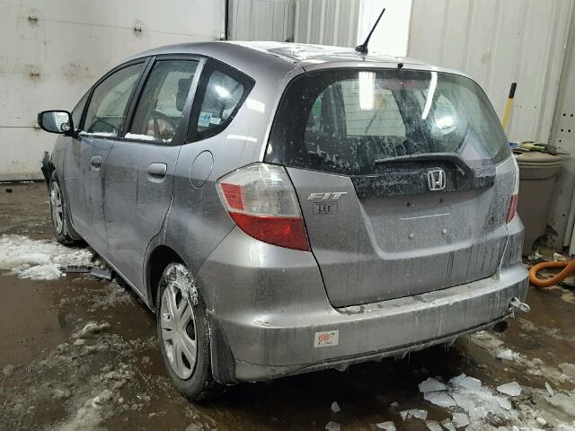 JHMGE88239S001695 - 2009 HONDA FIT SILVER photo 3