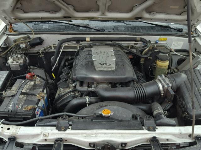 4S6DM58W0Y4405990 - 2000 HONDA PASSPORT E GRAY photo 7