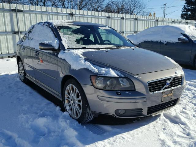 YV1MS682342023281 - 2004 VOLVO S40 T5 GRAY photo 1