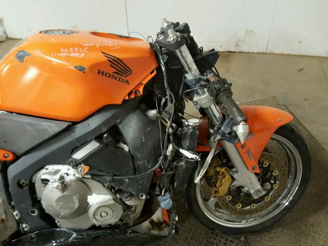 JH2PC37094M101010 - 2004 HONDA CBR600 RR ORANGE photo 5