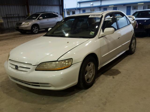 1HGCG16521A067441 - 2001 HONDA ACCORD EX WHITE photo 2