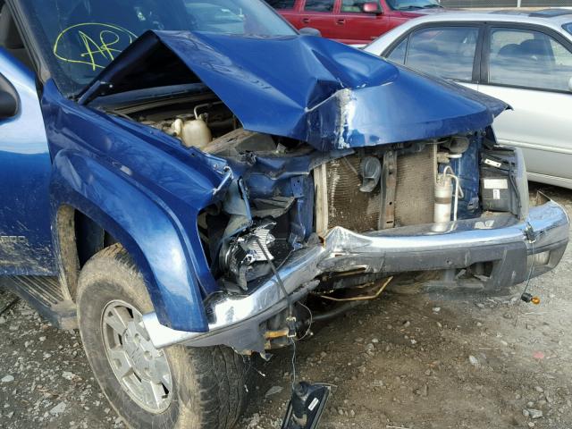 1GCDT136958186709 - 2005 CHEVROLET COLORADO BLUE photo 9