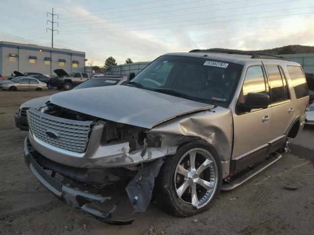 1FMFU16L74LA21837 - 2004 FORD EXPEDITION GRAY photo 2