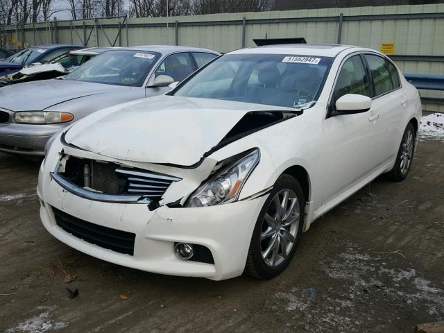 JN1CV6AR0CM970185 - 2012 INFINITI G37 WHITE photo 2