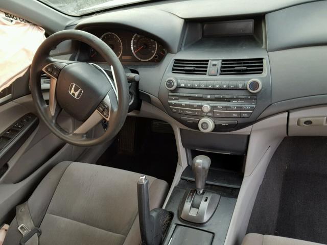 JHMCP26328C027733 - 2008 HONDA ACCORD LX GRAY photo 9