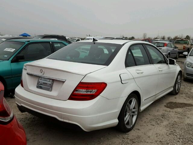 WDDGF4HB7EG228897 - 2014 MERCEDES-BENZ C 250 WHITE photo 4