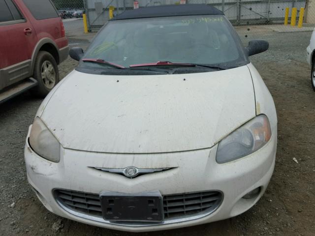 1C3EL65U91N641703 - 2001 CHRYSLER SEBRING LI WHITE photo 9