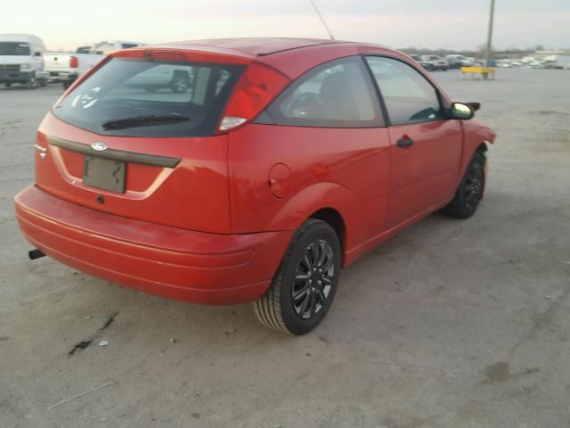 1FAFP31N87W332394 - 2007 FORD FOCUS ZX3 RED photo 4