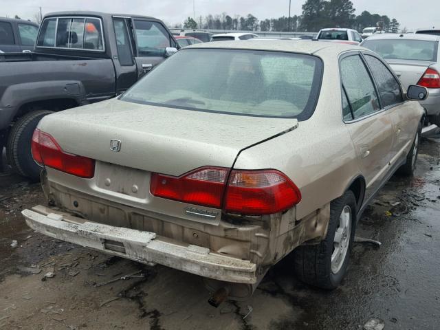 JHMCG567XYC014099 - 2000 HONDA ACCORD SE GOLD photo 4