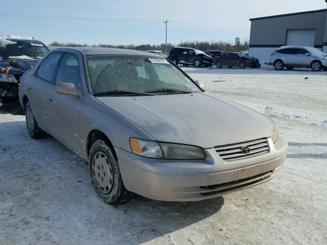 4T1BG22K5VU113162 - 1997 TOYOTA CAMRY CE GOLD photo 1