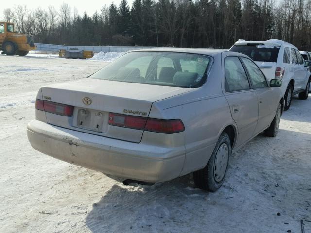 4T1BG22K5VU113162 - 1997 TOYOTA CAMRY CE GOLD photo 4