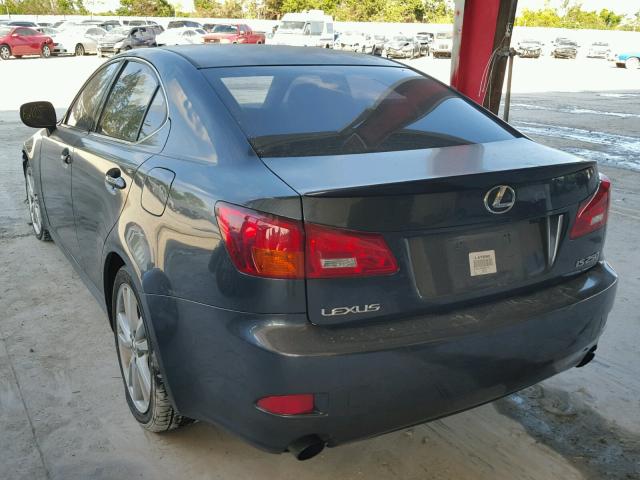 JTHBK262565023453 - 2006 LEXUS IS 250 GRAY photo 3