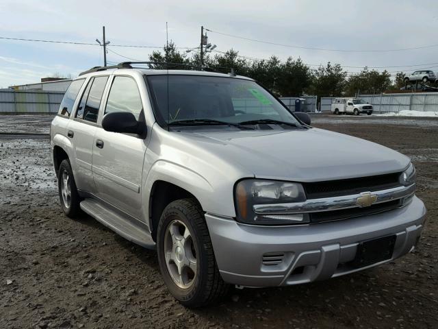 1GNDT13S872257635 - 2007 CHEVROLET TRAILBLAZE TAN photo 1