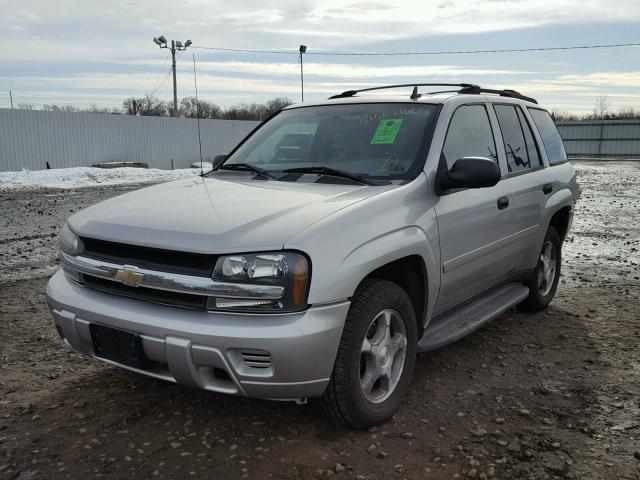 1GNDT13S872257635 - 2007 CHEVROLET TRAILBLAZE TAN photo 2