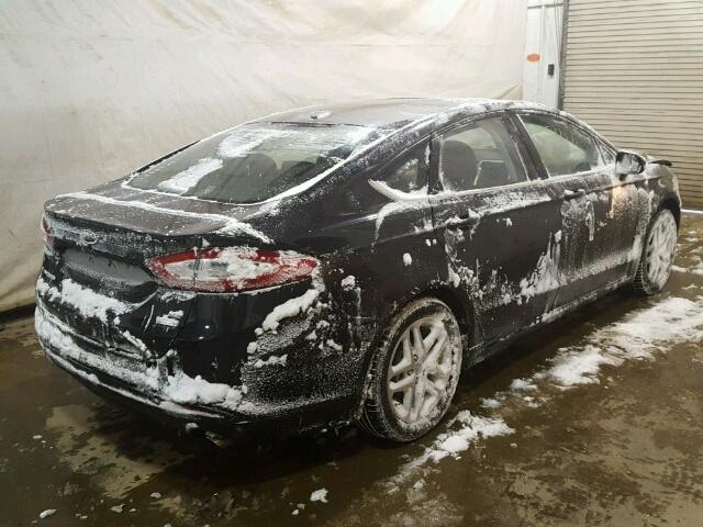 3FA6P0HR3DR383498 - 2013 FORD FUSION SE BLACK photo 4