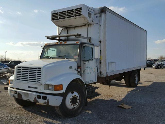 1HTSCAAM8WH606084 - 1998 INTERNATIONAL 4000 4700 WHITE photo 2