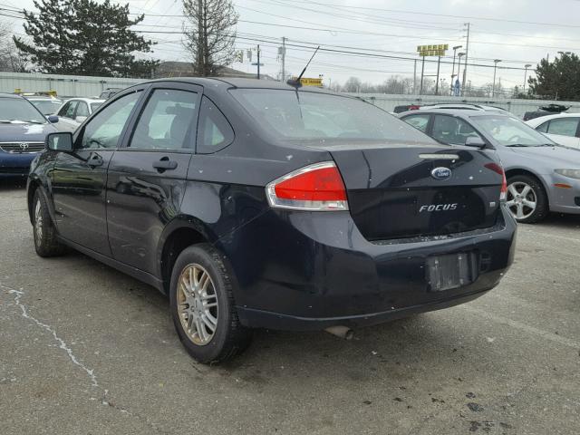 1FAHP35NX9W245229 - 2009 FORD FOCUS SE BLACK photo 3