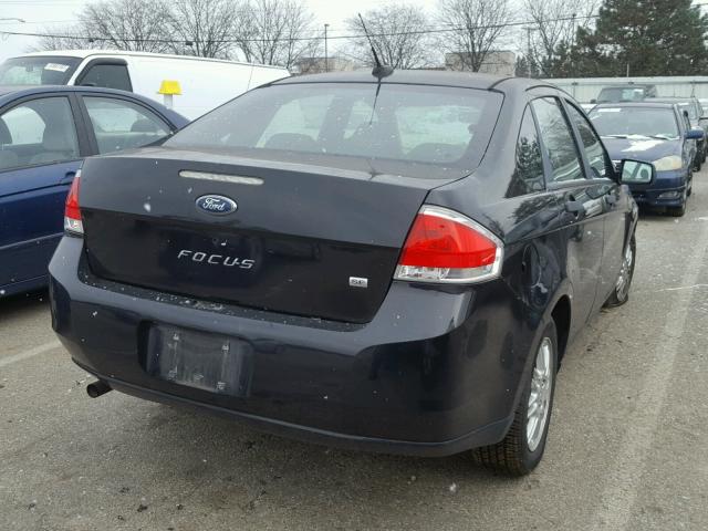 1FAHP35NX9W245229 - 2009 FORD FOCUS SE BLACK photo 4