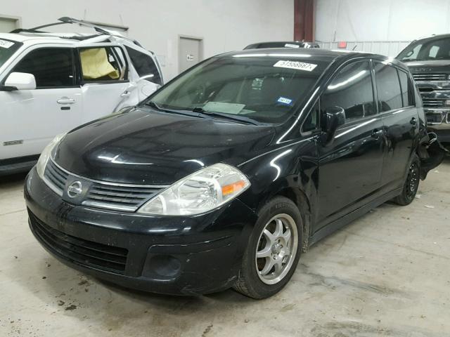 3N1BC13E69L381546 - 2009 NISSAN VERSA S BLACK photo 2