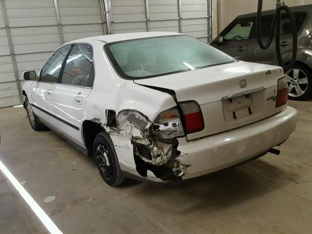 1HGCD5632VA014159 - 1997 HONDA ACCORD LX WHITE photo 3