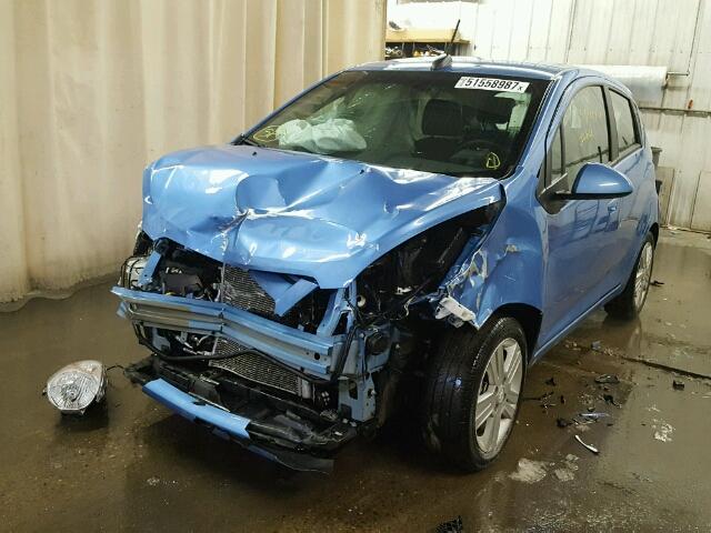KL8CD6S98FC774528 - 2015 CHEVROLET SPARK 1LT Синий фото 2