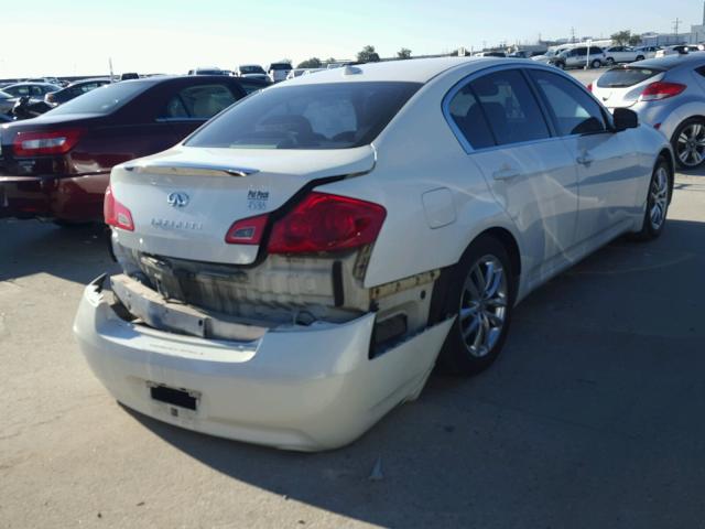 JNKBV61E68M207180 - 2008 INFINITI G35 WHITE photo 4