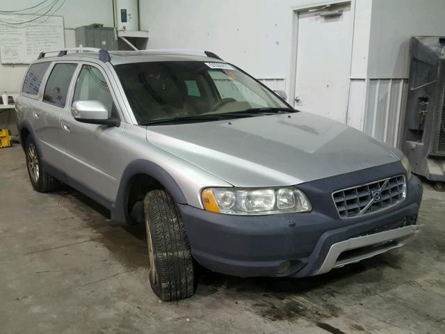 YV4SZ592171284319 - 2007 VOLVO XC70 SILVER photo 1