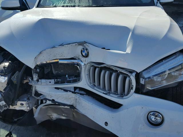 5UXKR0C51E0H23466 - 2014 BMW X5 XDRIVE3 WHITE photo 7