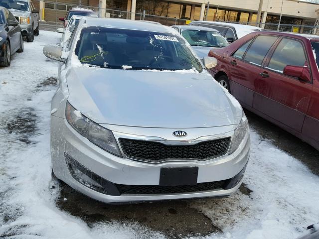 KNAGM4A73D5310445 - 2013 KIA OPTIMA LX SILVER photo 9