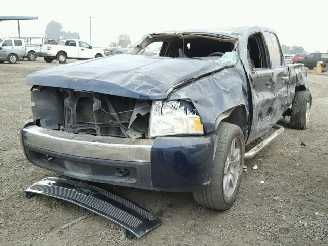 2GCEC13C471567755 - 2007 CHEVROLET SILVERADO BLUE photo 2