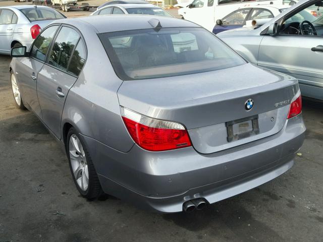 WBANB53587CP07812 - 2007 BMW 550 I GRAY photo 3