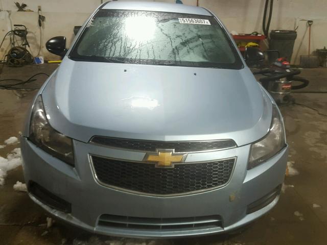 1G1PC5SH1B7299443 - 2011 CHEVROLET CRUZE LS BLUE photo 9