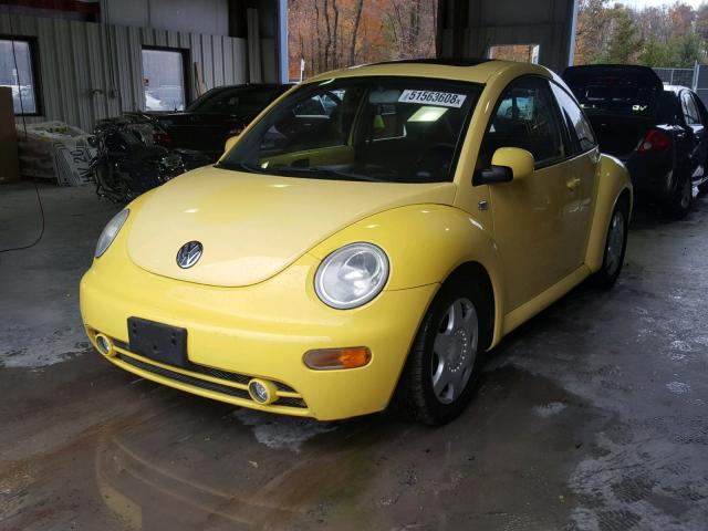 3VWCK21C11M469671 - 2001 VOLKSWAGEN NEW BEETLE 黄色 照片 2