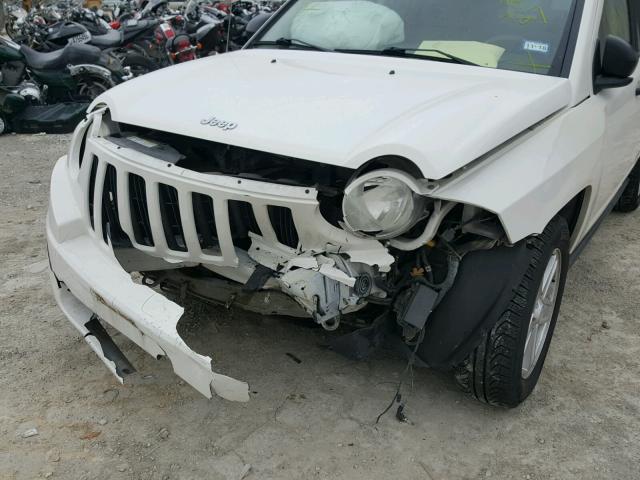 1J8FT47W17D118427 - 2007 JEEP COMPASS WHITE photo 9