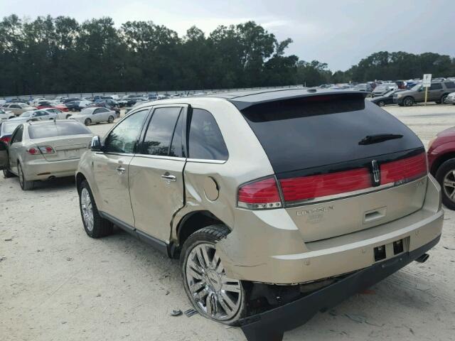 2LMDJ6JC8ABJ11874 - 2010 LINCOLN MKX GOLD photo 3