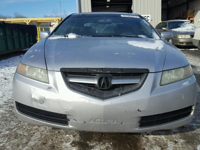 19UUA65556A011263 - 2006 ACURA 3.2TL SILVER photo 9