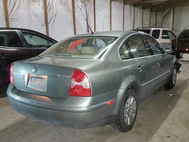 WVWPD63B83P354329 - 2003 VOLKSWAGEN PASSAT GLS GREEN photo 4