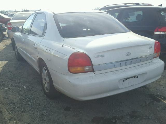 KMHWF35V7YA308217 - 2000 HYUNDAI SONATA GLS WHITE photo 3