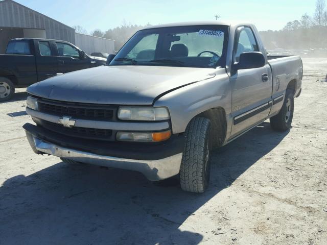 1GCEC14W21Z113074 - 2001 CHEVROLET SILVERADO TAN photo 2